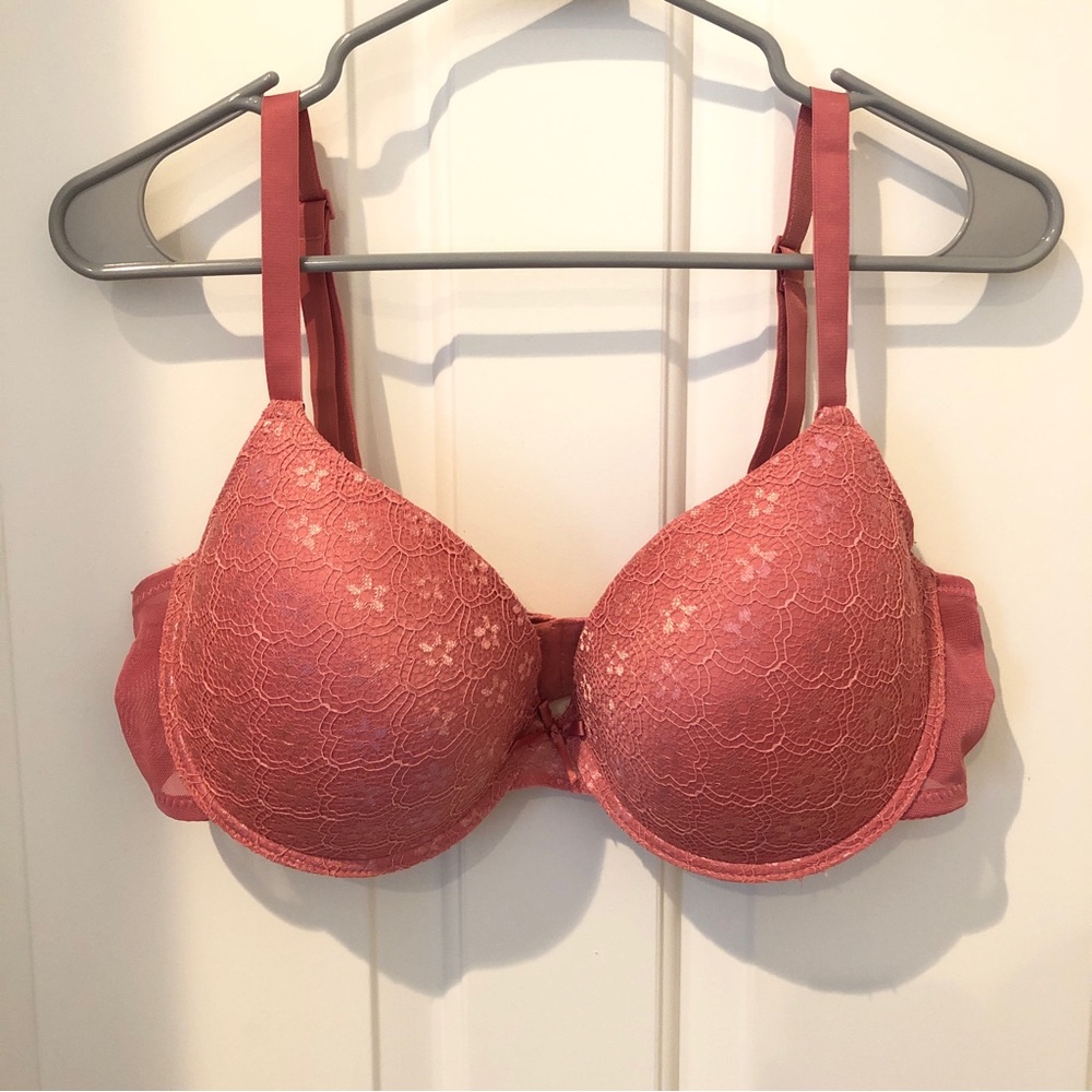 Never worn Laura Ashley 38C bra